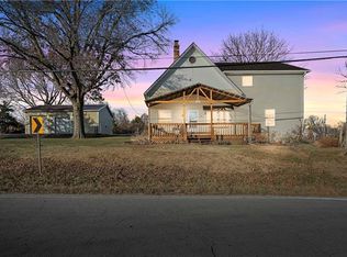 20006 Jesse James Farm Rd, Kearney, MO 64060