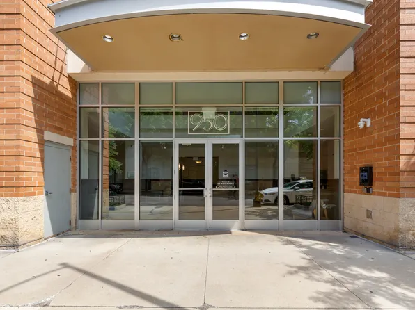 950 W Monroe St Unit 616, Chicago, IL 60607