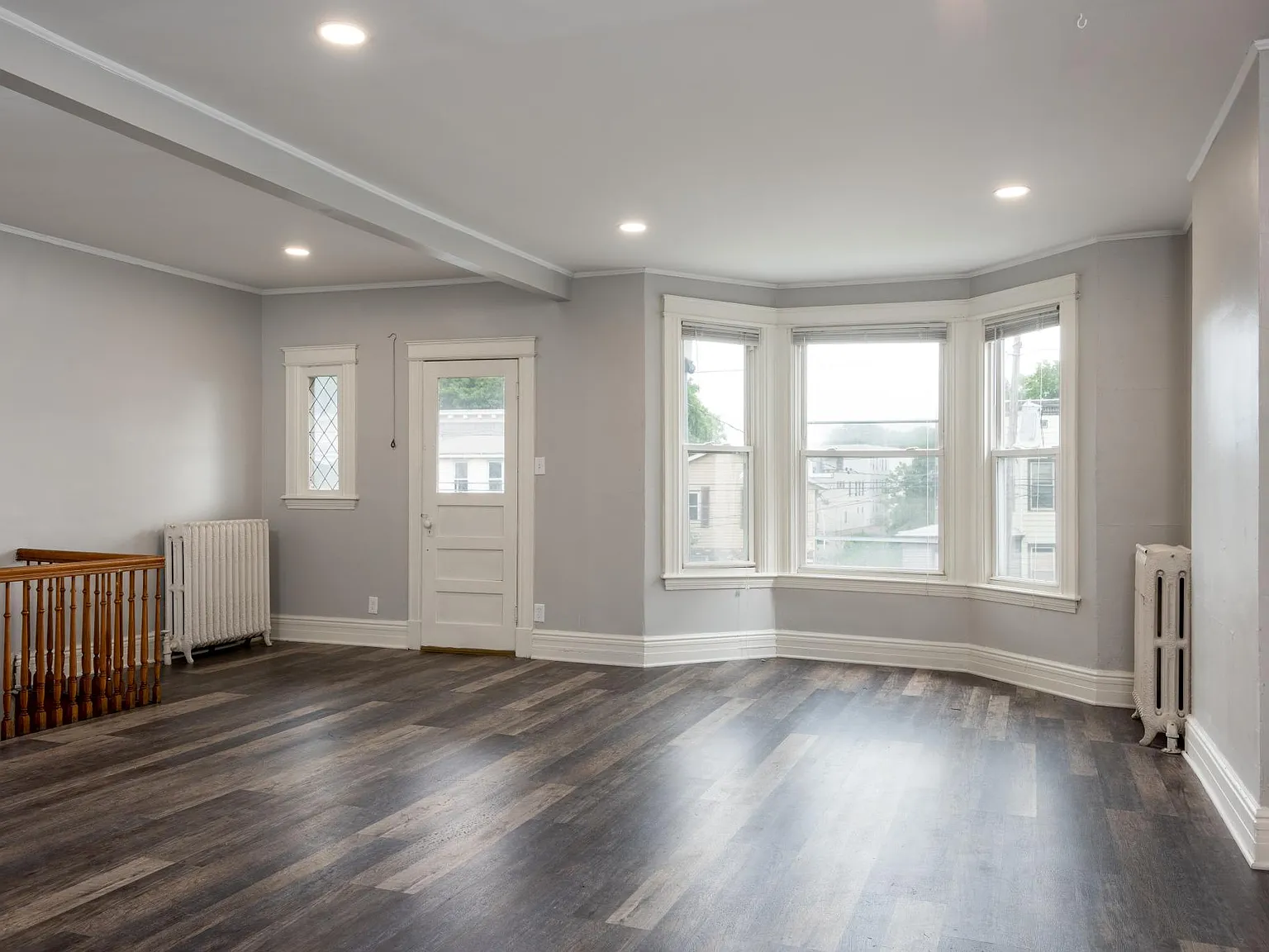 6 bed, 2982 sqft, $3,000 — Photo 3