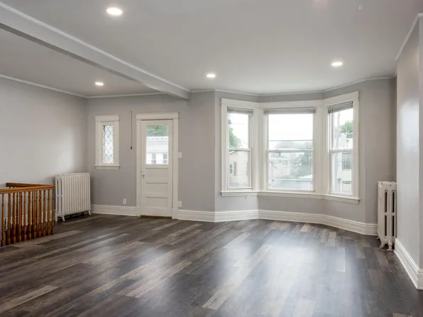 215 Quail St, Albany, NY 12203