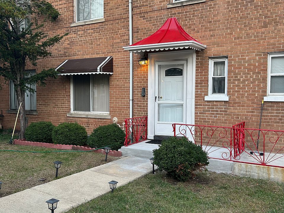 1st image of 1749 W Chase Ave