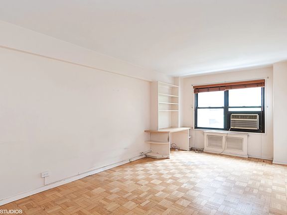 5th image of 54 W 16th St APT 5D