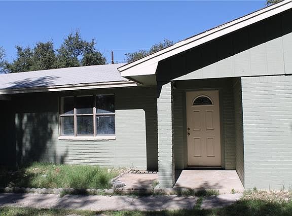 2nd image of 1107 E Ave H