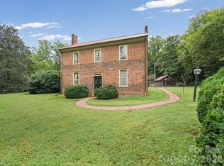 290 E Maple Ave, Mocksville, NC 27028