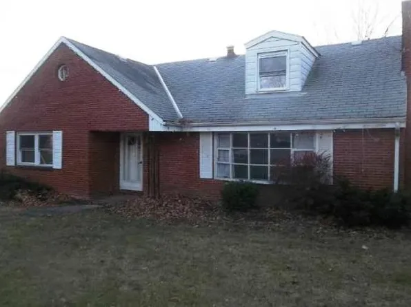 1499 N Main St, Washington, PA 15301