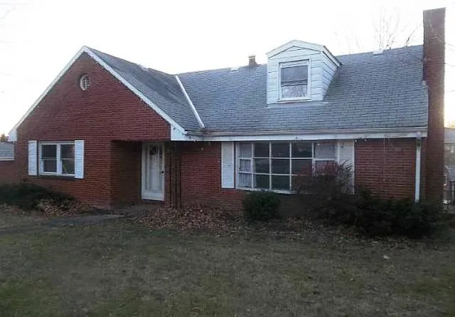1499 N Main St photo 1