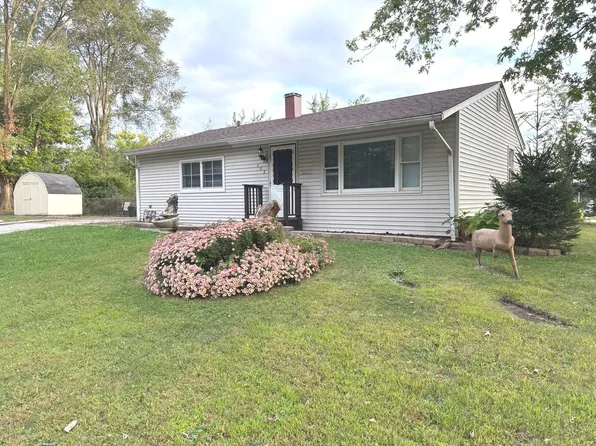 308 Amarillo Dr, Carpentersville, IL 60110