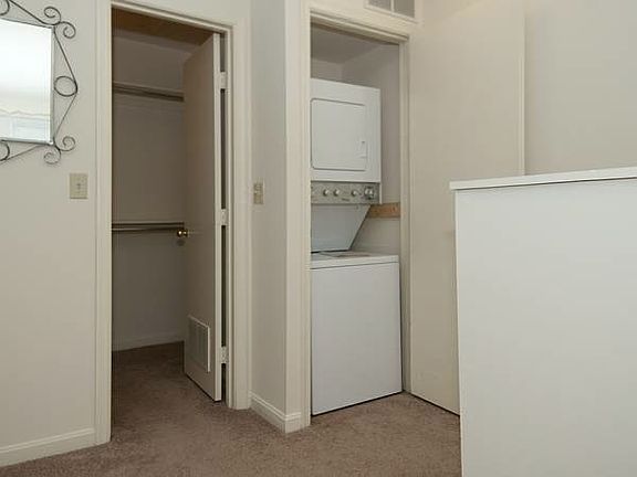 3rd image of 22506 Iverson Dr APT 305