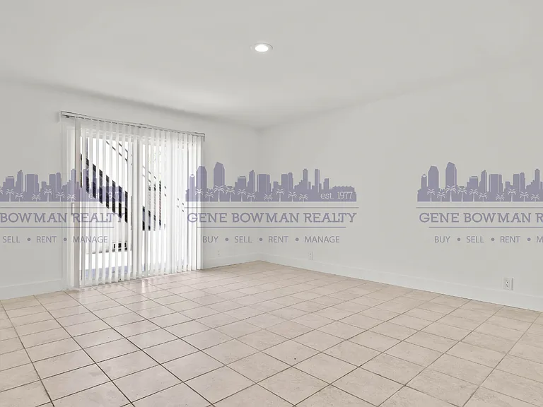 2409 Fleetwood St — Photo 7