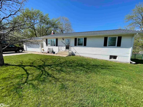 1523 E Grant St, Centerville, IA 52544