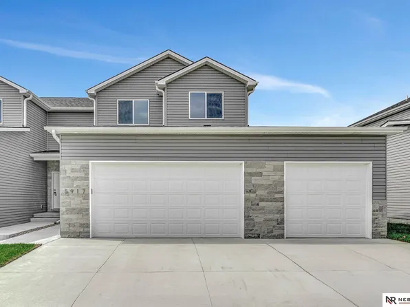 5917 S 94th St, Lincoln, NE 68526