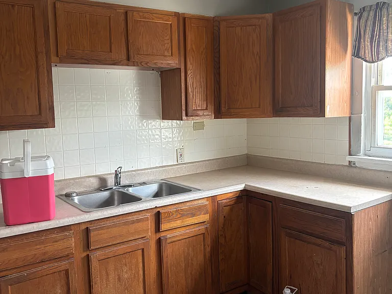 822 Oak St — Photo 6