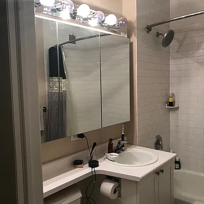 Sold by E Realty International Corp | media 6