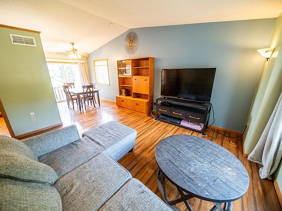 3rd image of 3834 Strathmore Ln SE