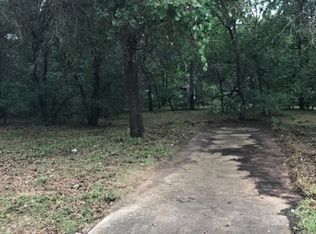 23939 Star Oaks Dr, Elmendorf, TX 78112