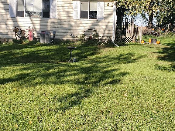 2nd image of 1185 380th St