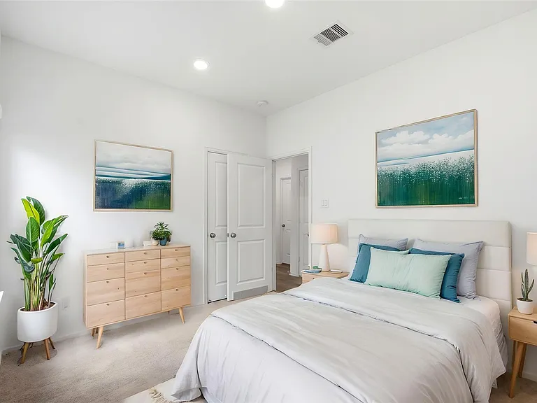 9327 Clearwater Bluff Ln — Photo 17