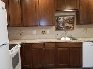 28 Evergreen Ln, Schwenksville, PA 19473