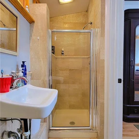 92 Pelham St #1 — Photo 34