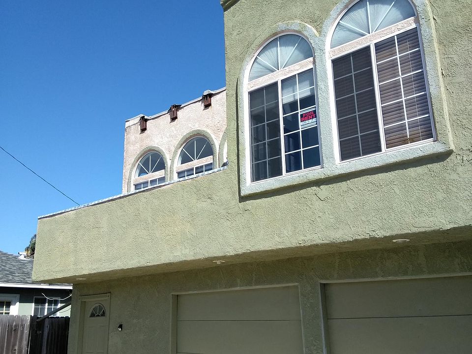 1st image of 165/167 S Santa Rosa St #167
