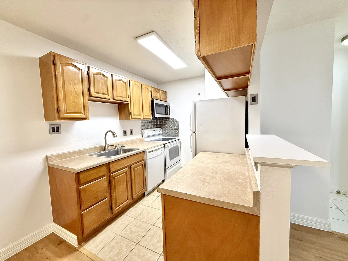 Building Photo - 2750 Holly Hall St #504-1