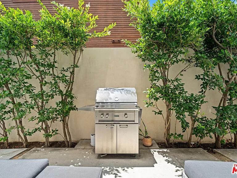 1217 Cabrillo Ave — Photo 14
