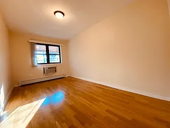 Rented by Silverstein Collection LLC 