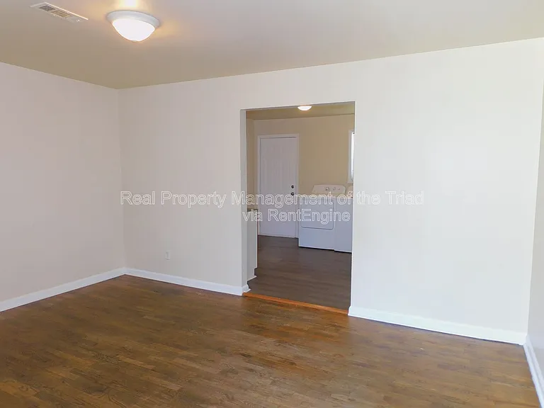 2118 Everitt St #D — Photo 9