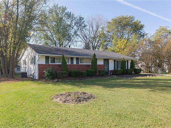 3rd image of 1768 Crock Dr