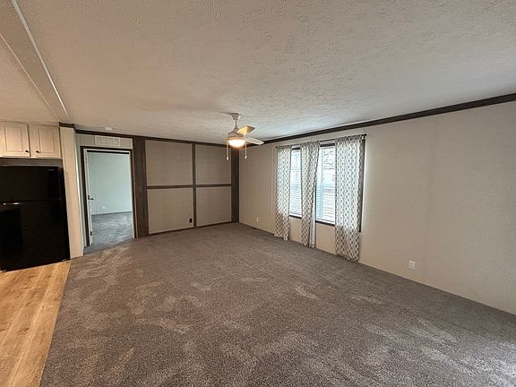4th image of 474 Montana #474