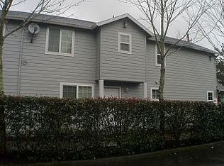 433 SE 136th Ave APT 2, Portland, OR 97233
