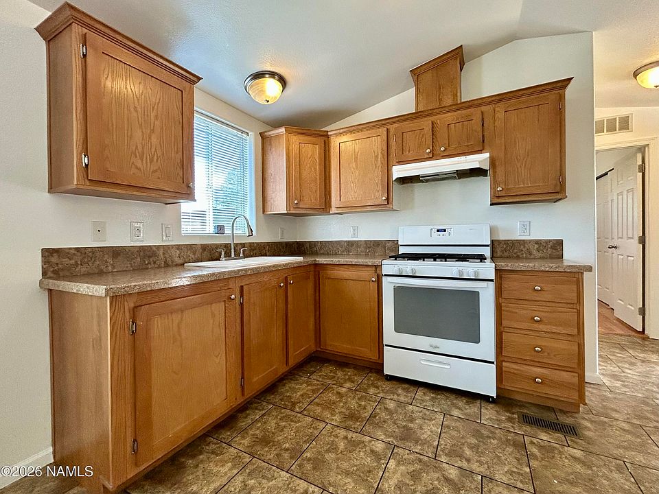 1st image of 4805 S Thorn Rd Lot 7