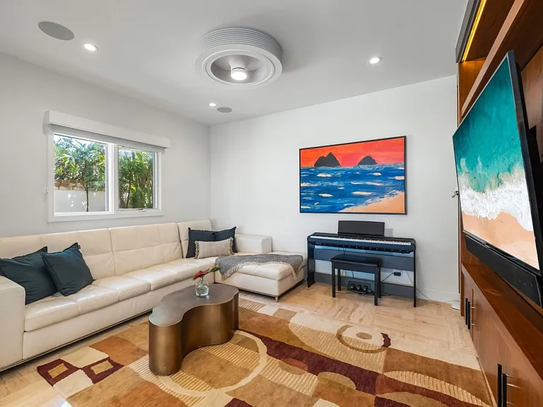 896 Mokulua Dr — Photo 59