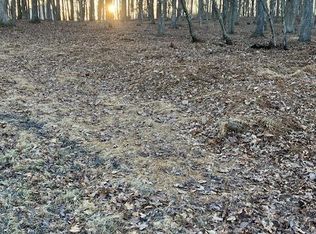 314 Forest Dr, Lords Valley, PA 18428