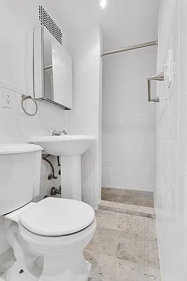 Rented by Cooper & Cooper Real Estate | media 10