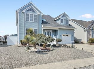 28 Toppinglift Dr, Bayville, NJ 08721
