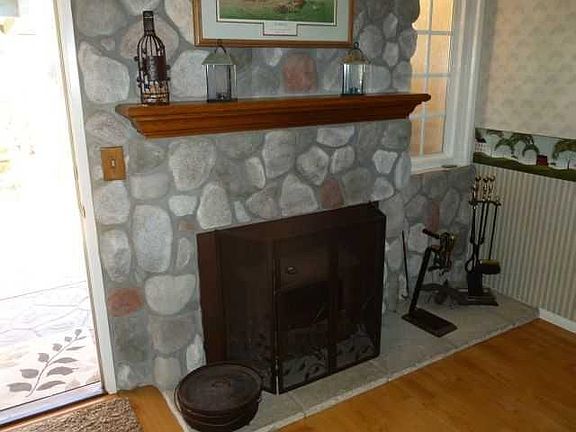 4th image of 1076 Cajon Greens Dr