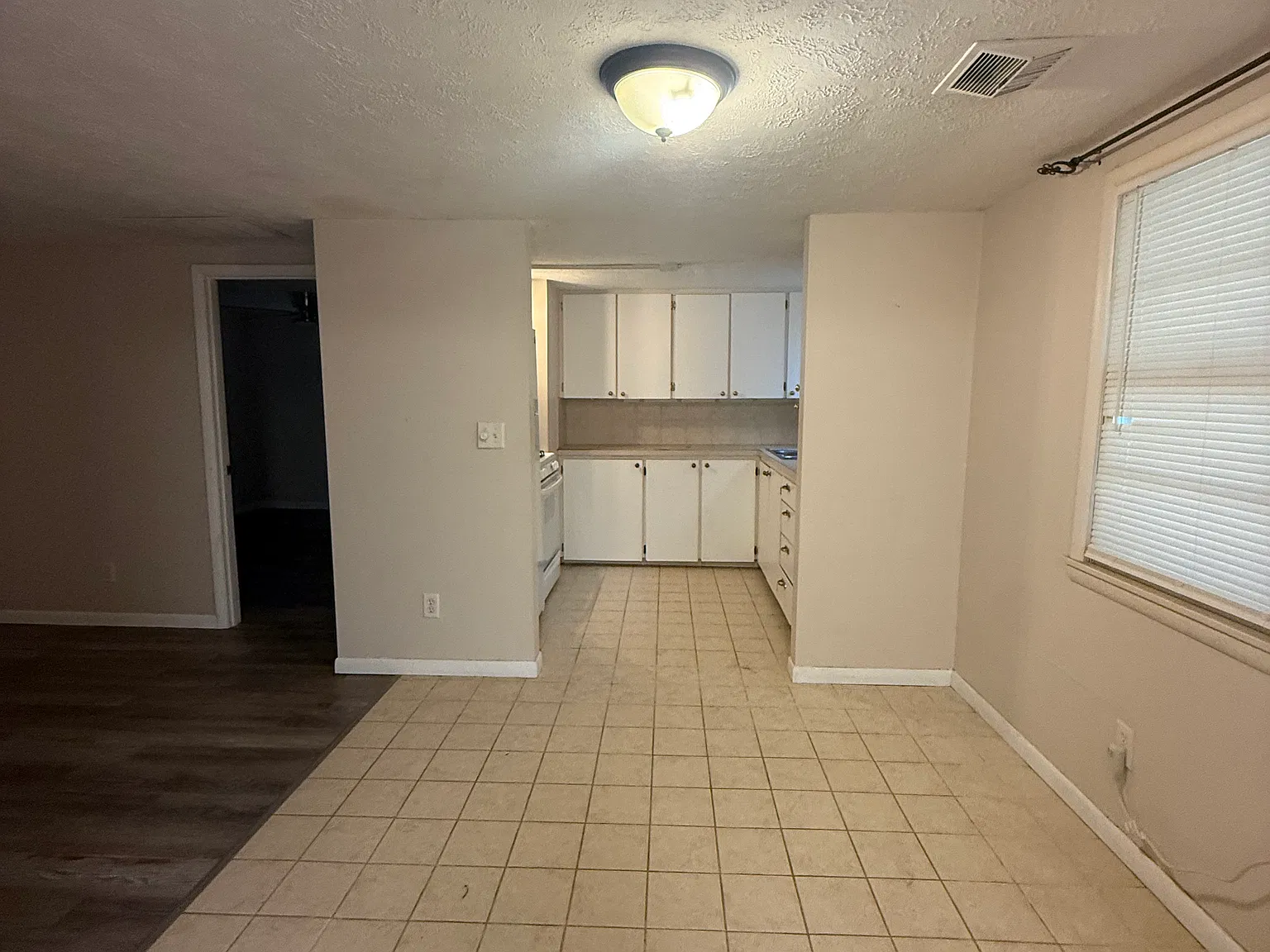 1 bed, 650 sqft, $600 — Photo 3