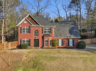 27 Meadows Ct, Dawsonville, GA 30534