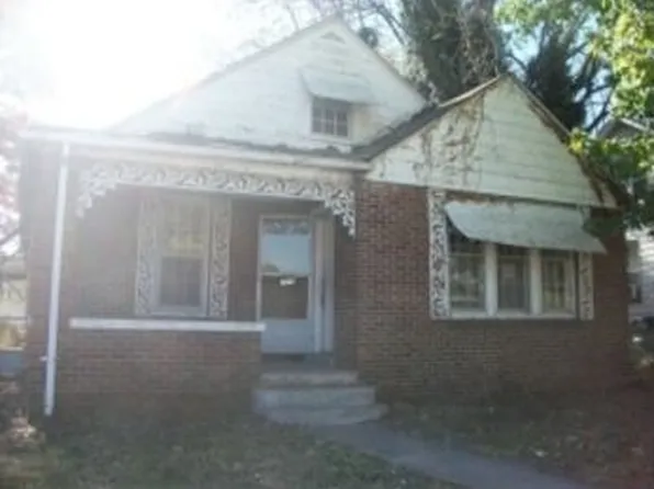 1714 Market St, Madison, IL 62060