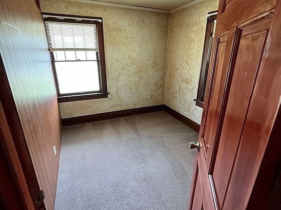 5th image of 2521 Iowa St APT 3