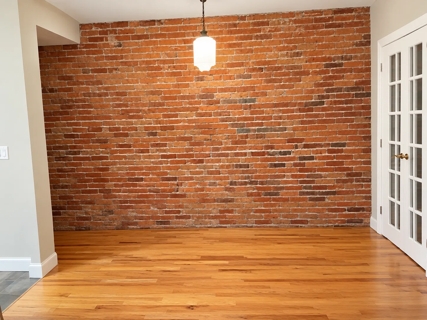 2 bed, 1100 sqft, $2,200 — Photo 3