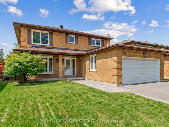 98 Golf Links Dr, Aurora, ON L4G 3V3