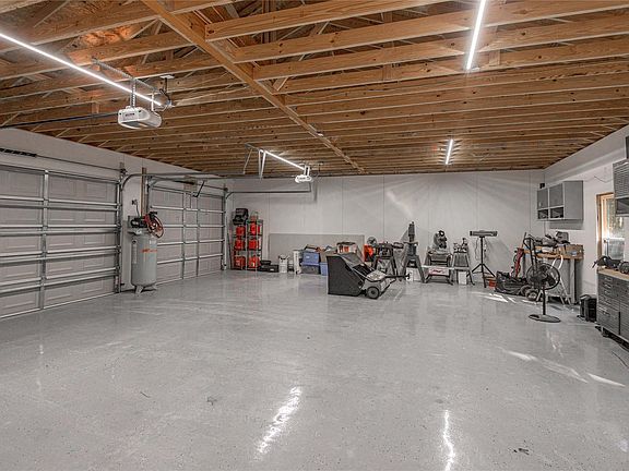 4th image of 37 Spreading Oak