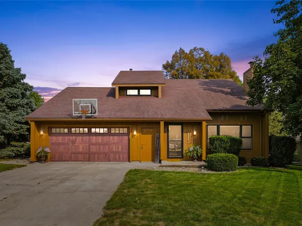 1544 Terrace Dr, Pella, IA 50219