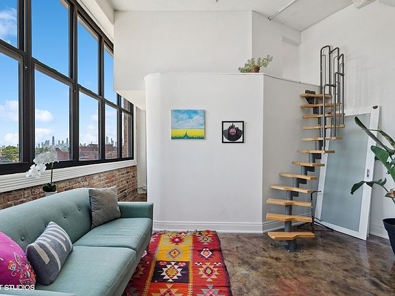 4th image of 2675 W Grand Ave APT 401