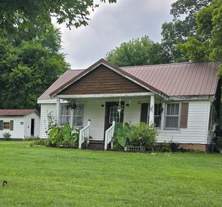1264 Indian Creek Rd, Mc Ewen, TN, 37101