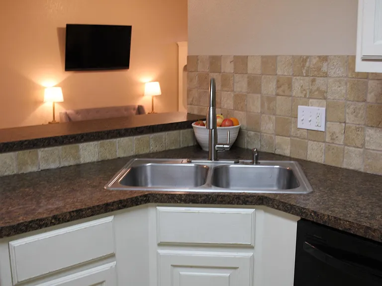 2717 Horse Haven Ln — Photo 6