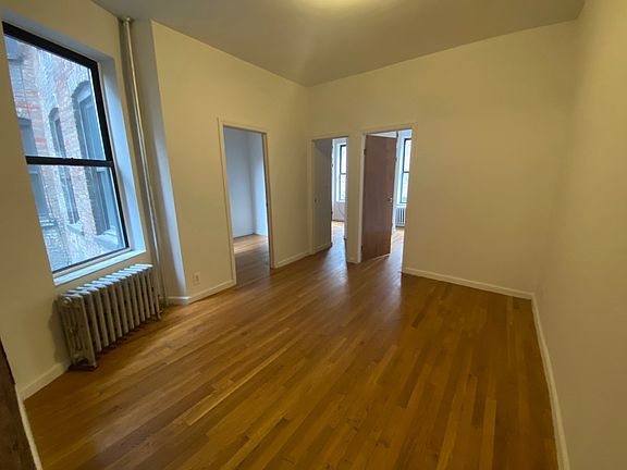 4th image of 126 Saint Marks Pl APT 10