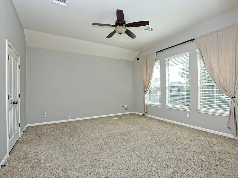 2508 Hilltop Divide Ln — Photo 15